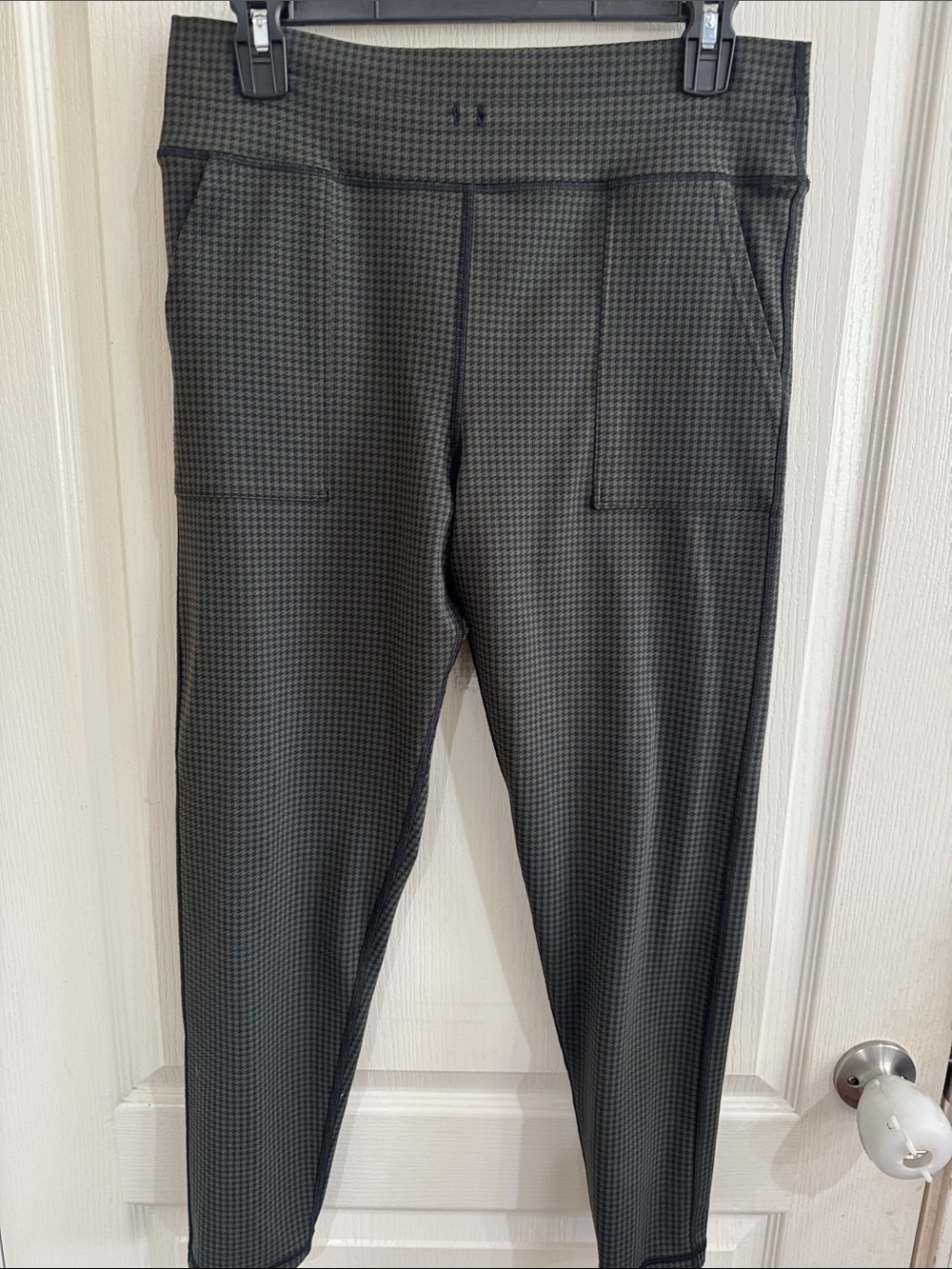 aerie Charcoal Houndstooth High-Waist Leggings with Front Pockets